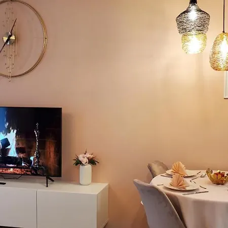 アパート Dn Rose Apartmant *