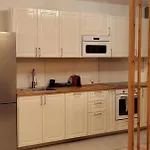 Dn Rose Apartmant דירה *